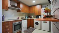 Kitchen of Flat for sale in Salt  with Heating, Terrace and Oven