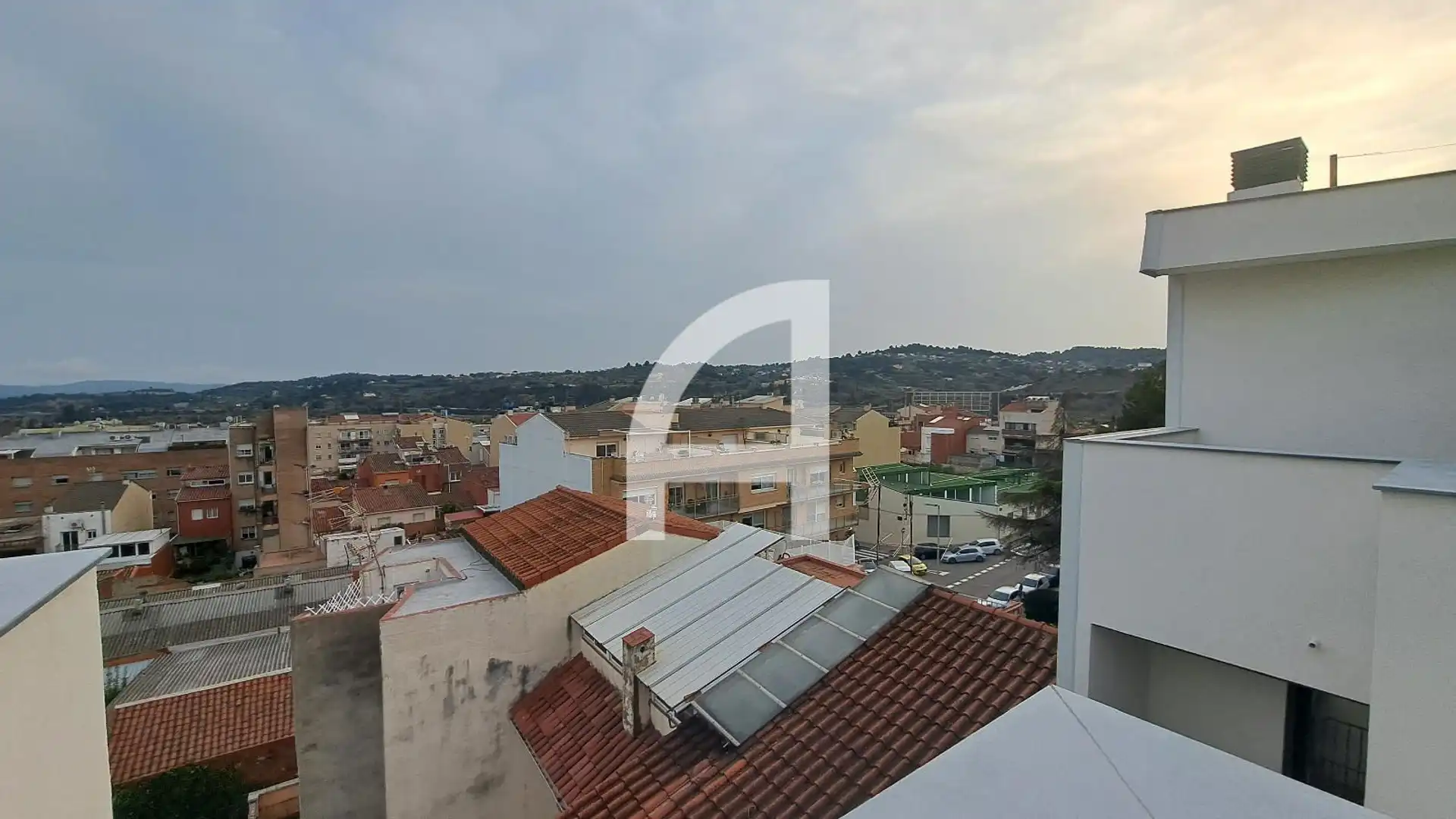 Vista exterior de Dúplex en venda en Terrassa amb Aire condicionat, Calefacció i Terrassa