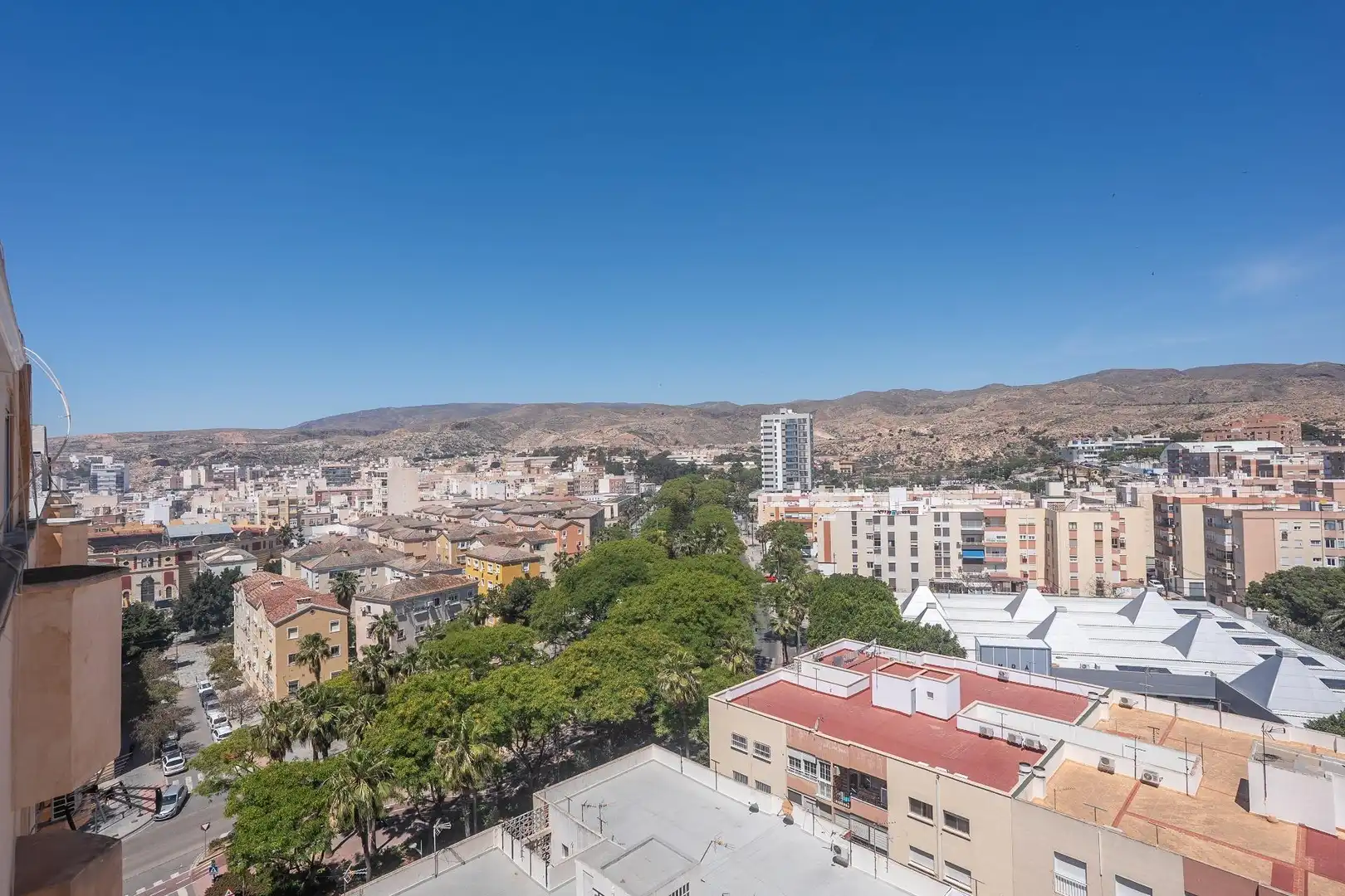 Vista exterior de Ático en venta en Almería con Aire acondicionado y Terraza