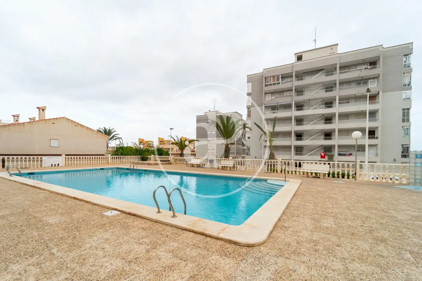 Piscina de Pis en venda en Elche / Elx amb Aire condicionat, Calefacció i Jardí privat