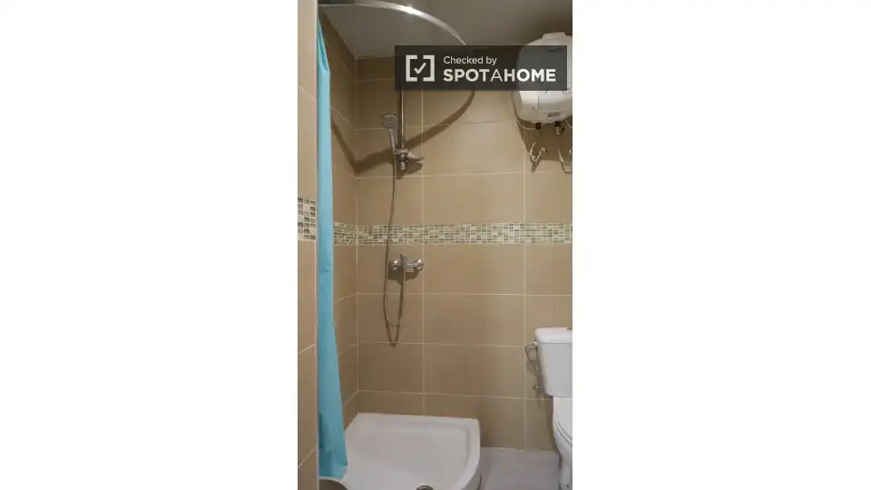 Room in Guindalera
