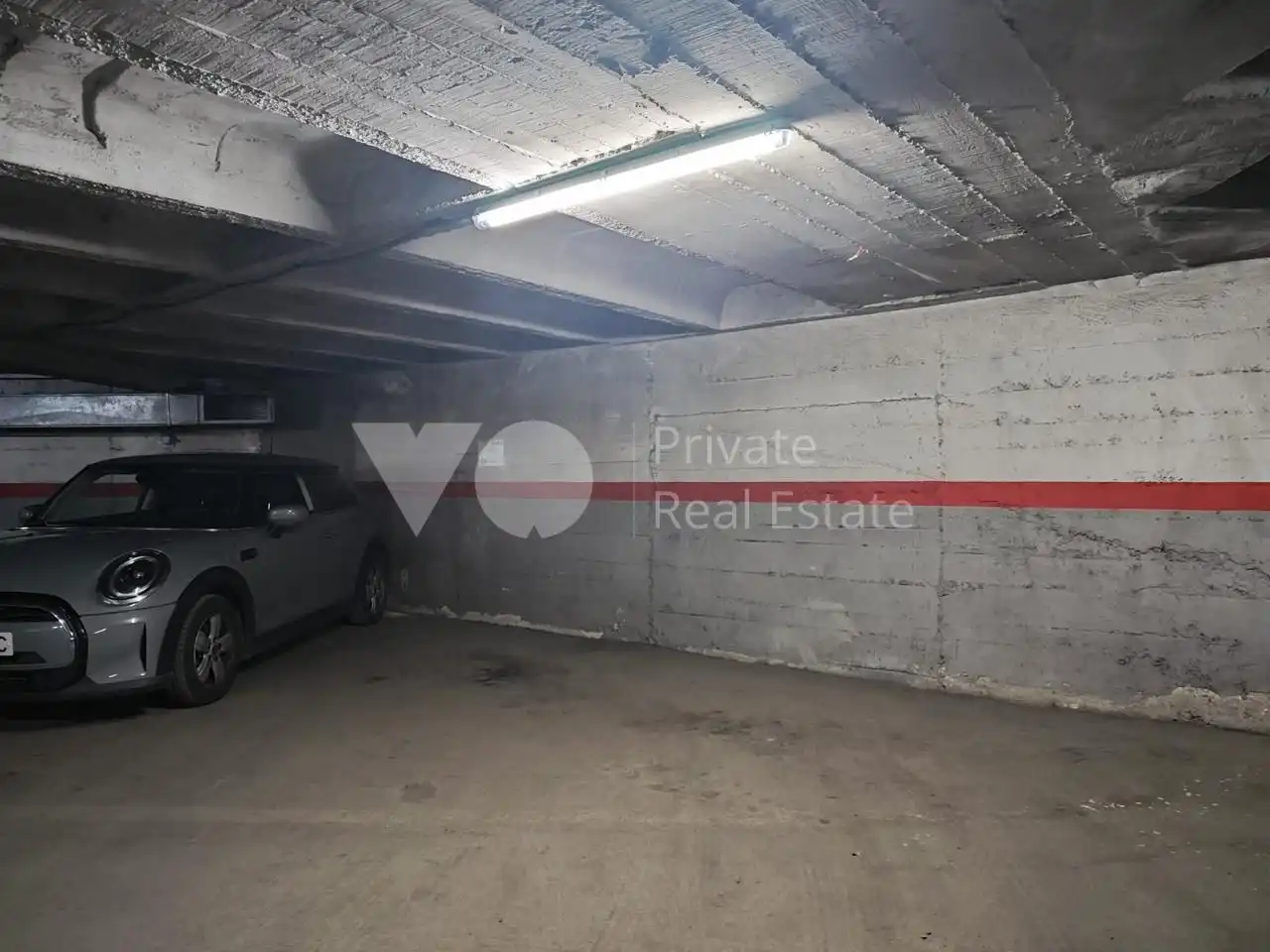 Garage for sale in Madrid, Madrid