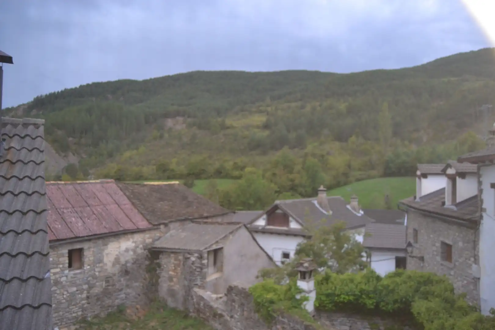 Vista exterior de Casa o chalet en venta en Borau con Calefacción, Parquet y Trastero