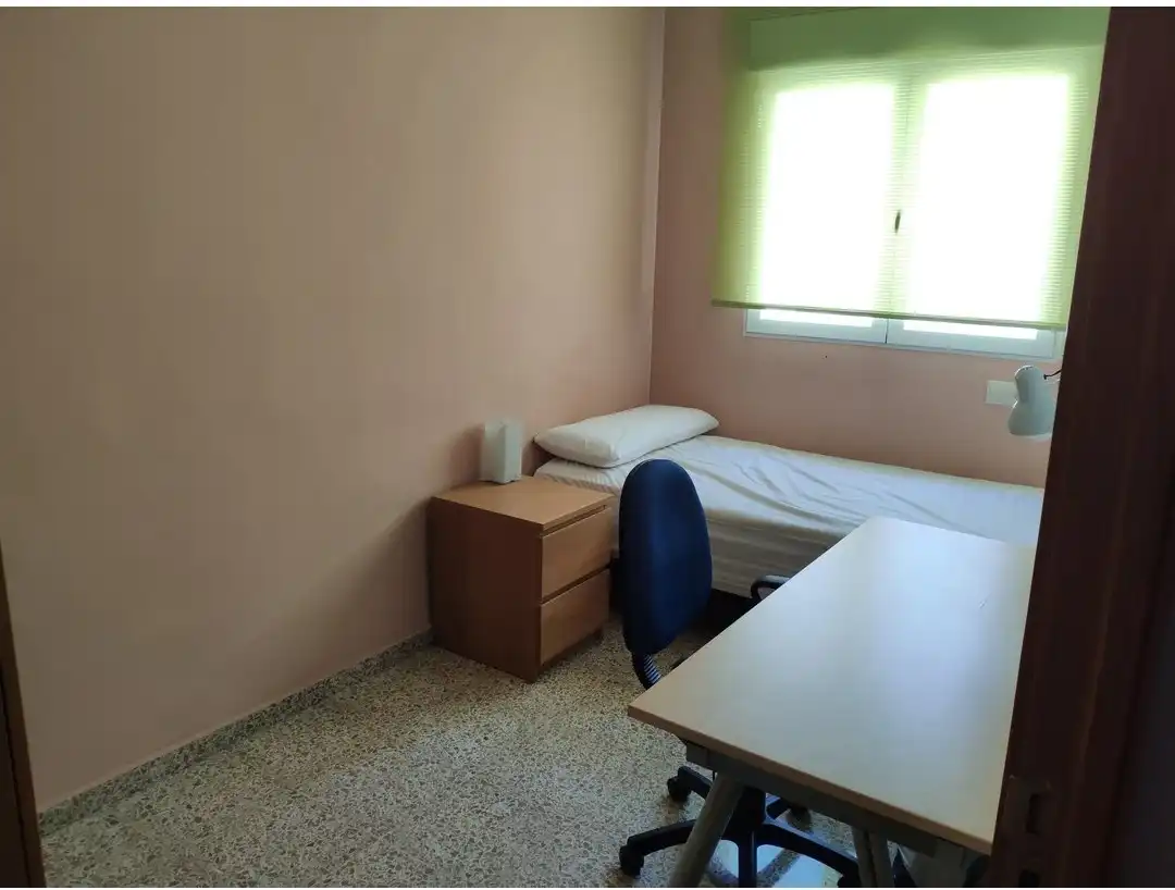 Flat for rent in Calle Fontiveros, 29, Barrio de Zaidín