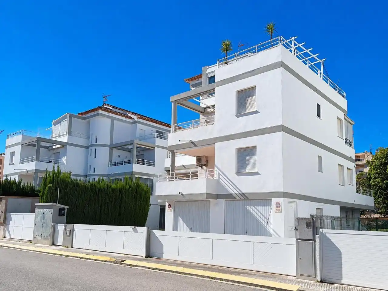 Vista exterior de Apartament en venda en Oliva amb Aire condicionat, Terrassa i Traster
