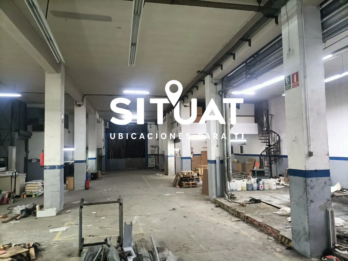 Industrial building with lift for sale in Carrer del Paraguai 12, imagen 26