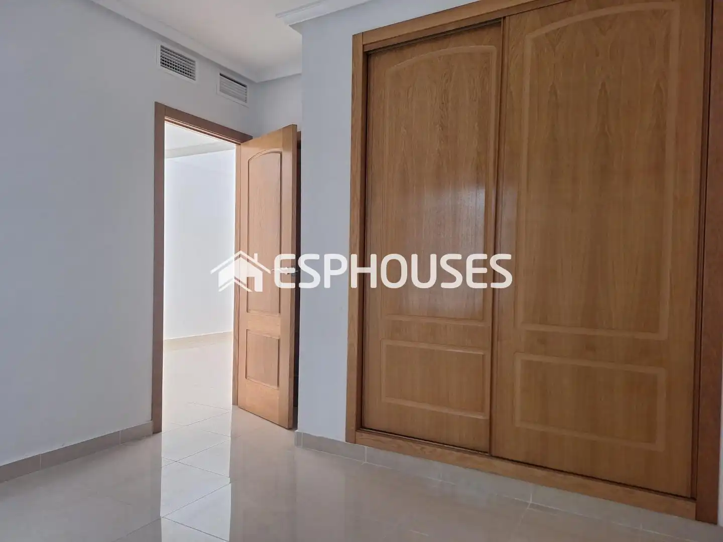 Apartamento en venta en Guardamar del Segura con Balcón