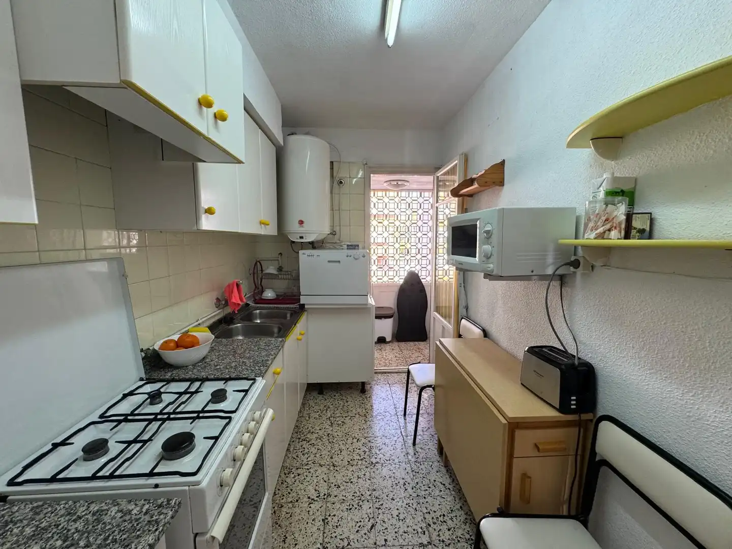 Kitchen of Apartments for rent in El Campello  with Terrace, Furnished and Oven