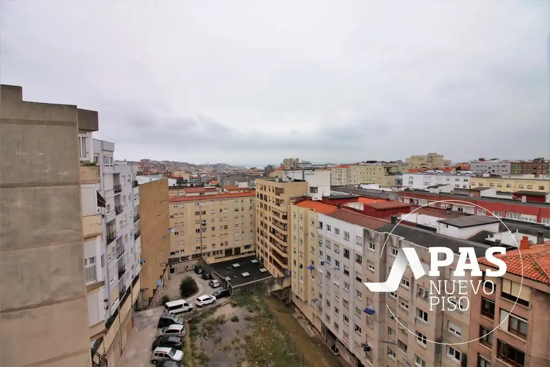 Vista exterior de Pis en venda en Cuatro Caminos