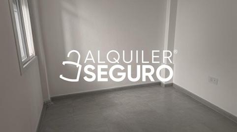 Photo 4 of Flat to rent in Ruiz Gijón, Arco Norte - Avda. España, Sevilla