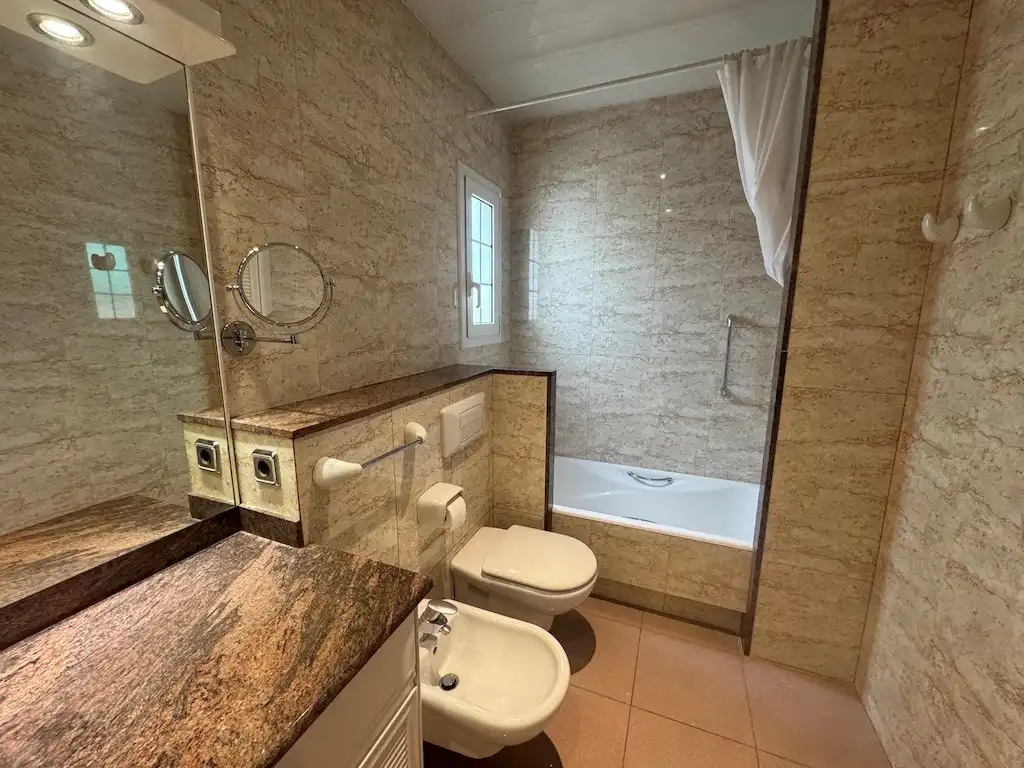 Bathroom of Attic for rent in Barcelona  with Terrace