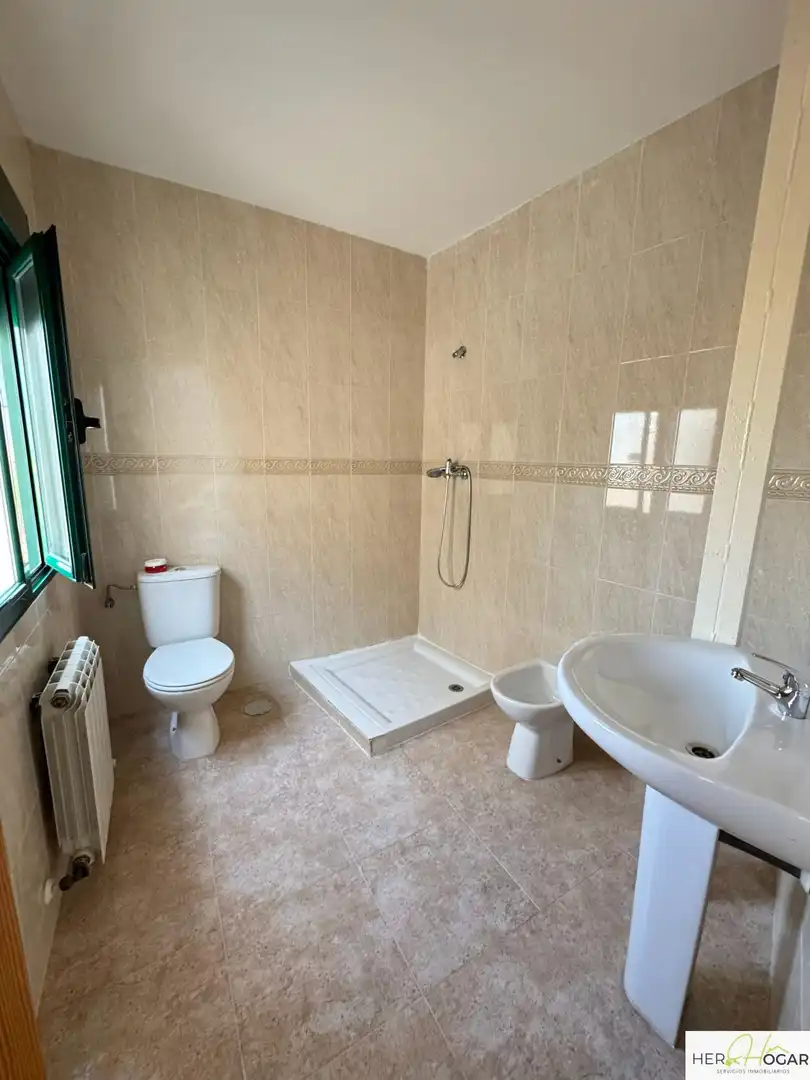 Baño de Piso en venta en Alameda de la Sagra con Calefacción
