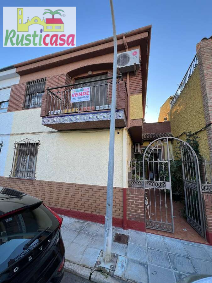 Vista exterior de Casa o chalet en venta en Bailén con Terraza, Amueblado y Balcón
