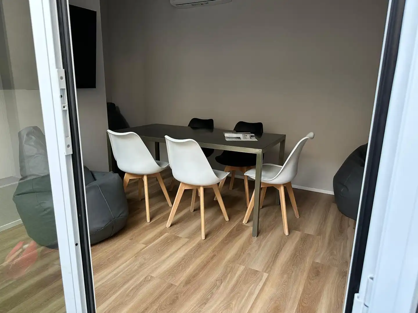 Comedor de Piso para compartir en Cartagena con Aire acondicionado, Calefacción y Terraza