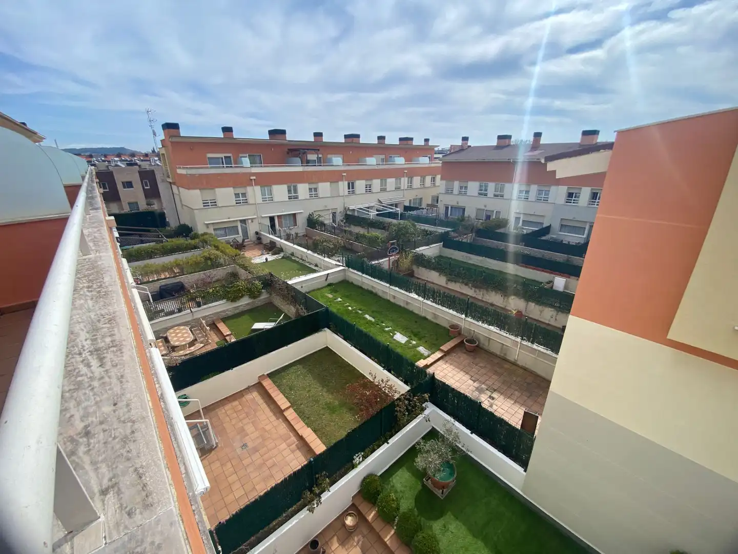 Außenansicht von Haus oder Chalet zum Verkauf in Burgos mit Heizung, Privatgarten und Parkett