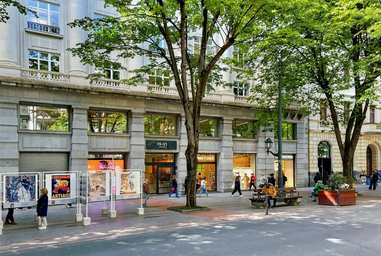 Außenansicht von Büro zur Miete in Bilbao  mit Klimaanlage, Heizung und Möbliert