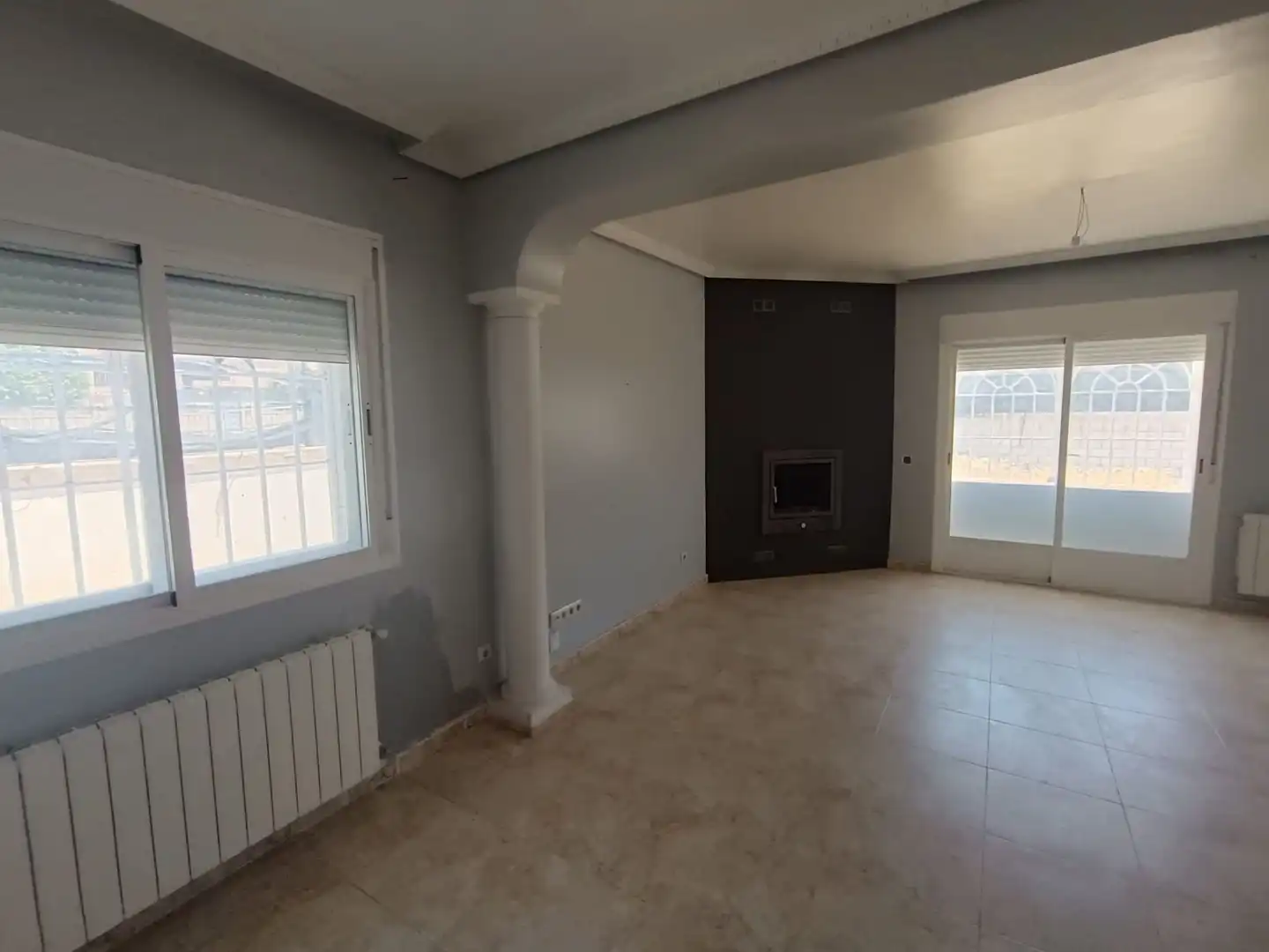 Living room of Houses for sale in Barcience  with Private garden