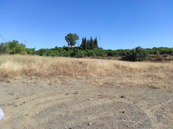 Finca rústica en venda en Benamocarra amb Jardí privat