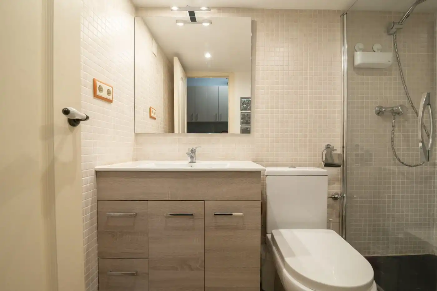 Baño de Estudio en venta en Barcelona con Aire acondicionado, Calefacción y Amueblado