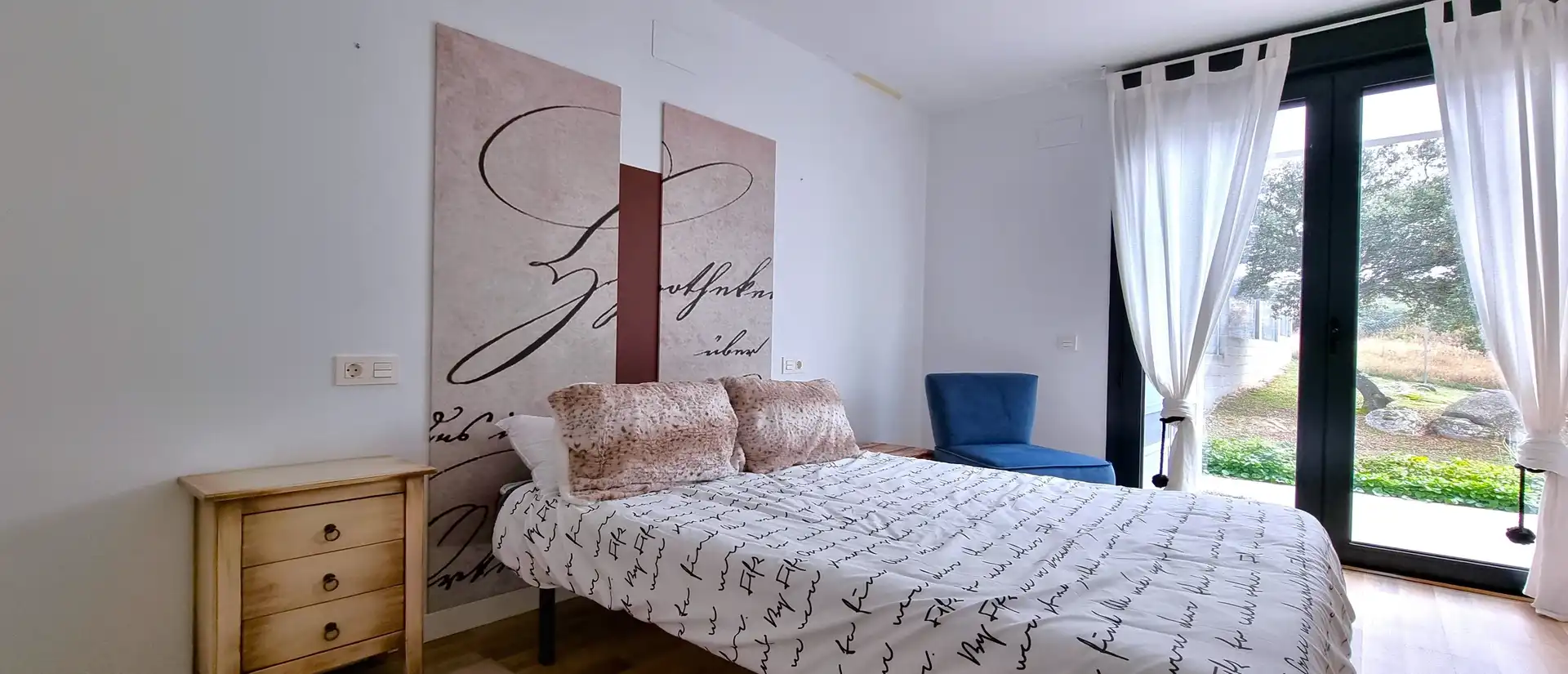 Schlafzimmer von Einfamilien-Reihenhaus zum Verkauf in Vegas de Matute mit Heizung, Privatgarten und Terrasse