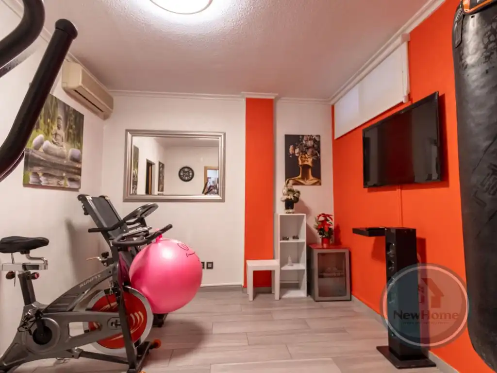 Casa o chalet en venta en Elche / Elx con Aire acondicionado, Terraza y Balcón