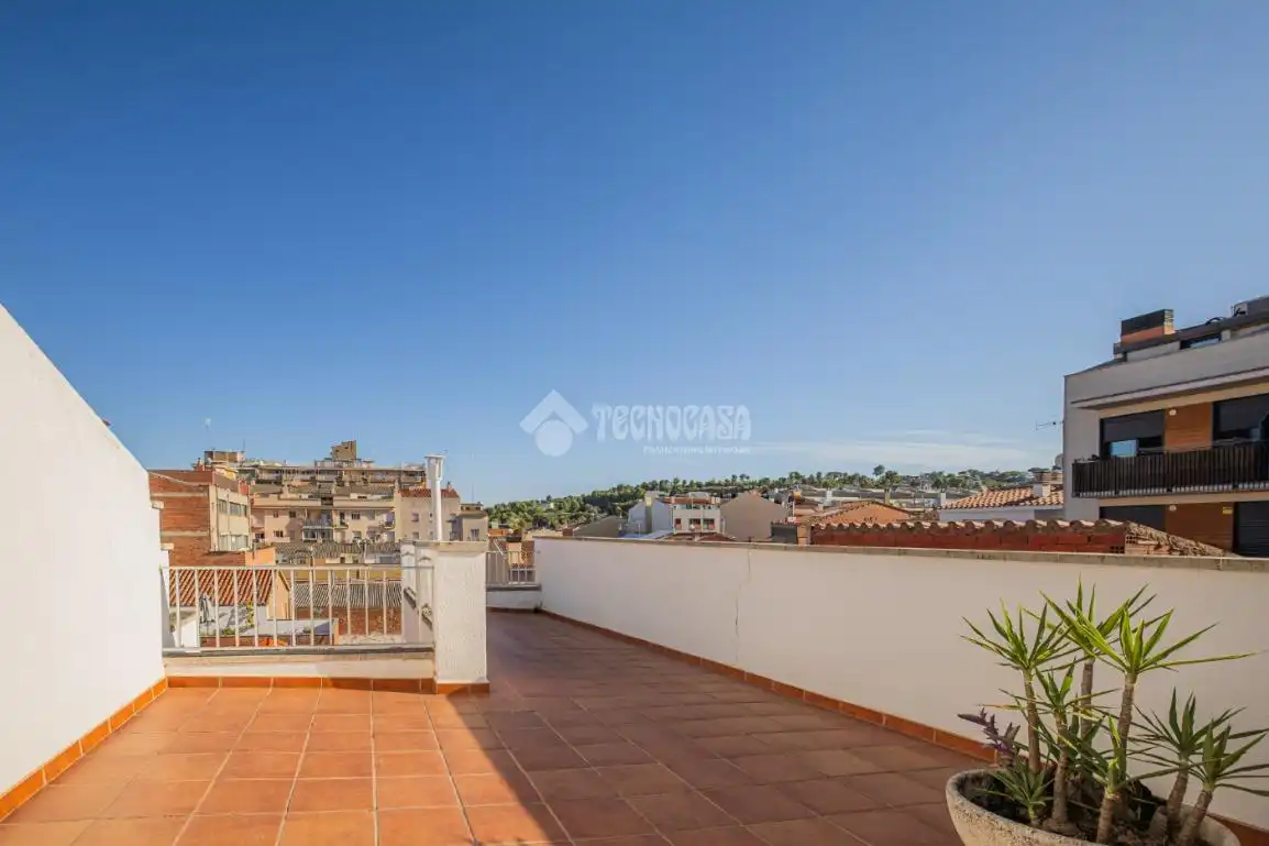 Terrasse von Einfamilien-Reihenhaus zum Verkauf in Terrassa mit Terrasse