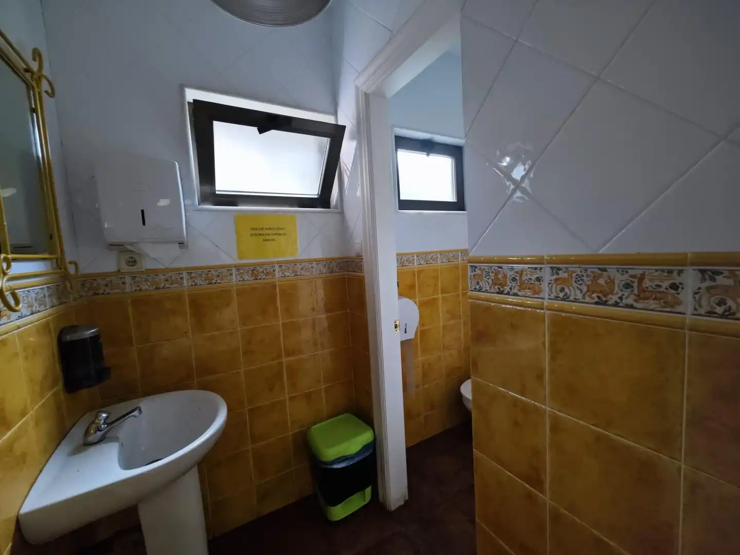 Bathroom of Buildings for sale in Val de San Vicente 