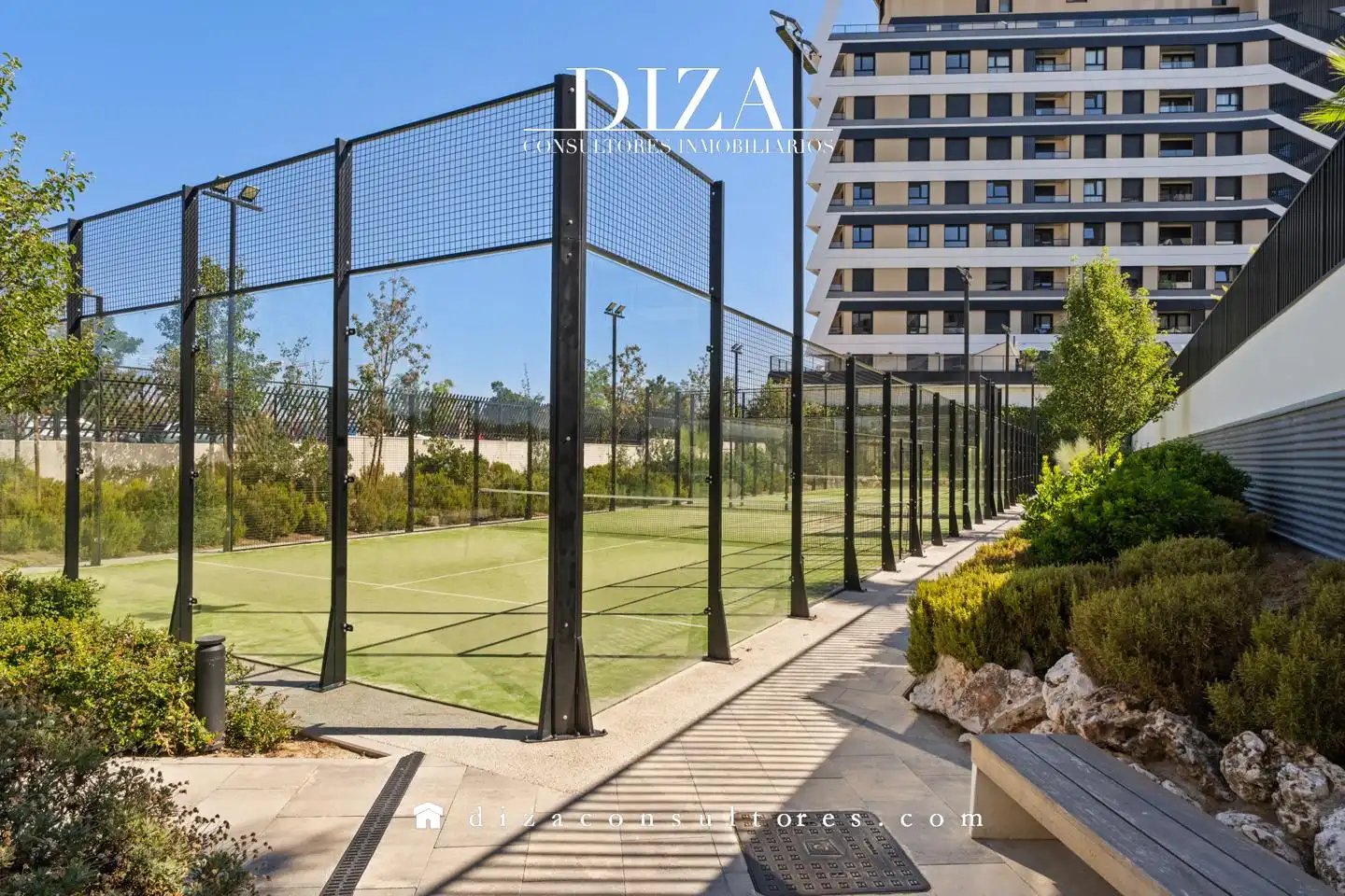 Exterior view of Flat for rent in Madrid  with Air Conditioner, Heating and Terrace