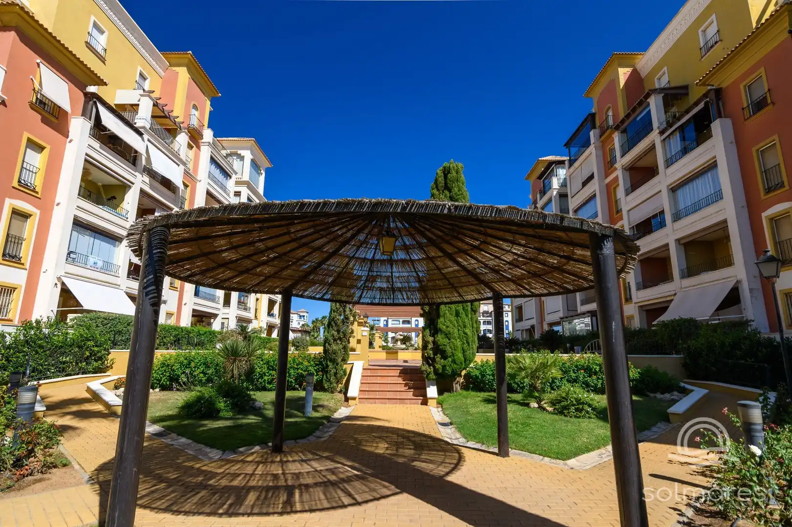 Vista exterior de Apartamento en venta en Ayamonte con Aire acondicionado, Terraza y Piscina comunitaria
