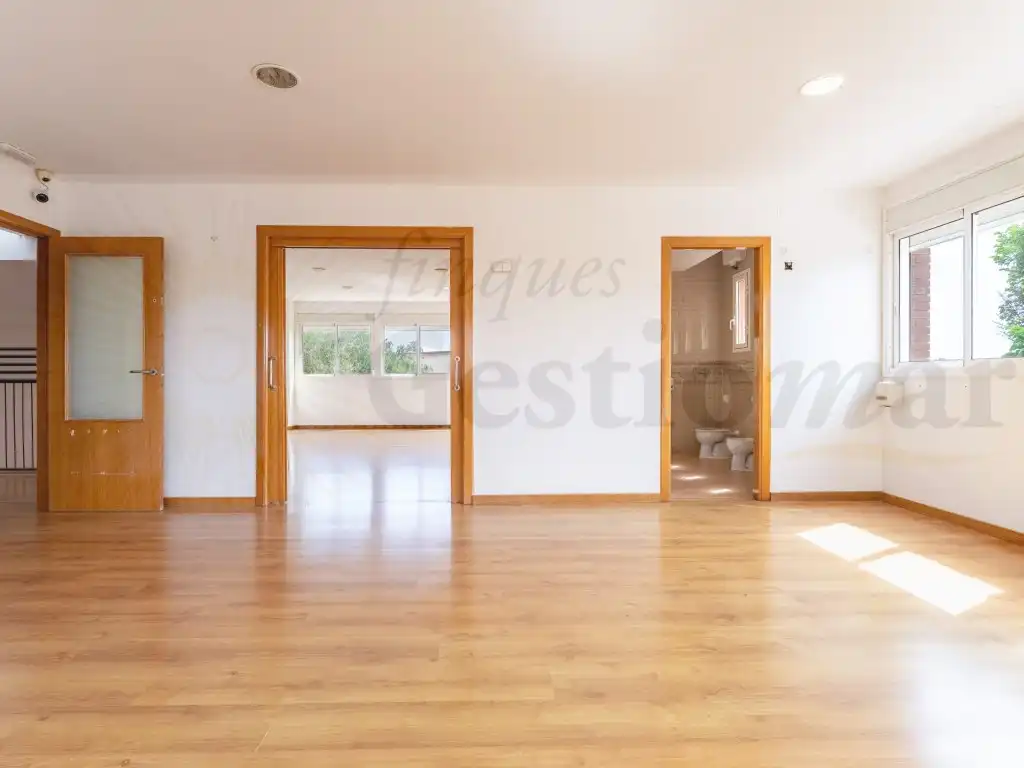 Commercial properties for sale in Cambrils