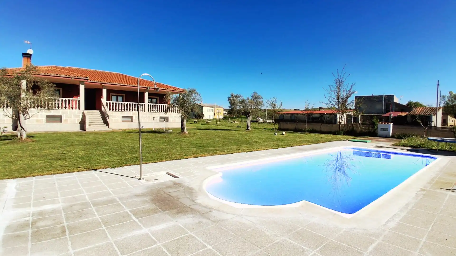 Schwimmbecken von Haus oder Chalet zum Verkauf in Ciudad Rodrigo mit Terrasse und Schwimmbad