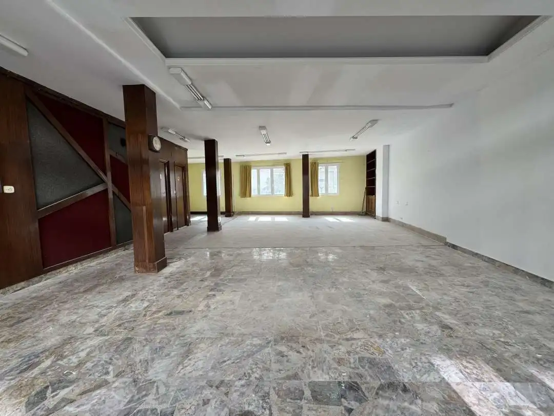 Local comercial en venta en Legazpi, imagen 2