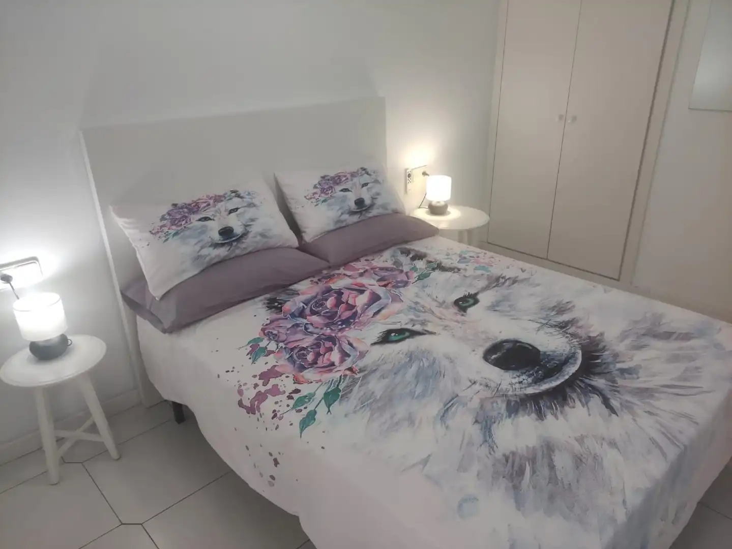 Dormitori de Apartament de lloguer en Sant Pere de Ribes amb Moblat, Microones i TV