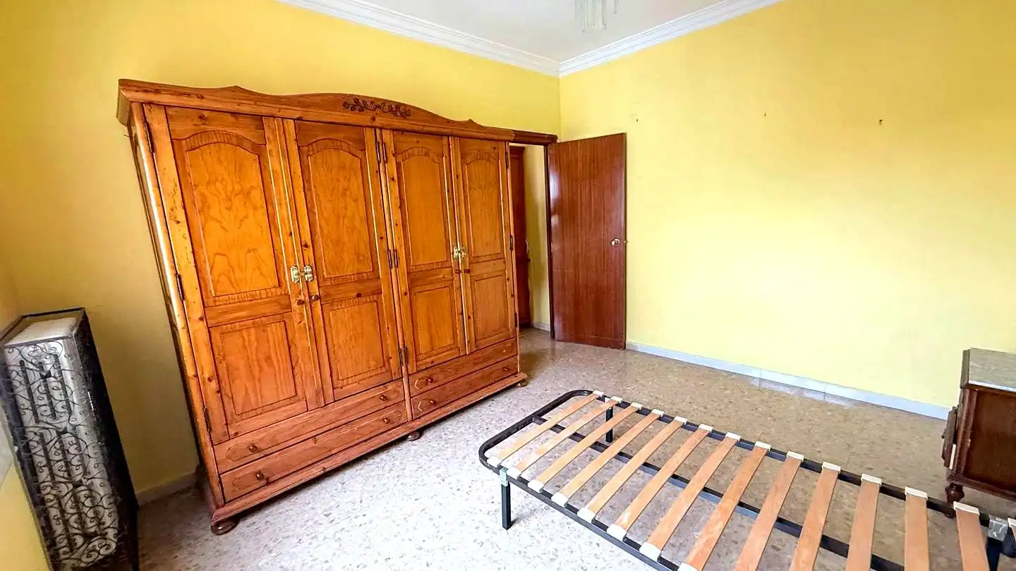 Bedroom of Flat for sale in  Logroño  with Heating and Balcony