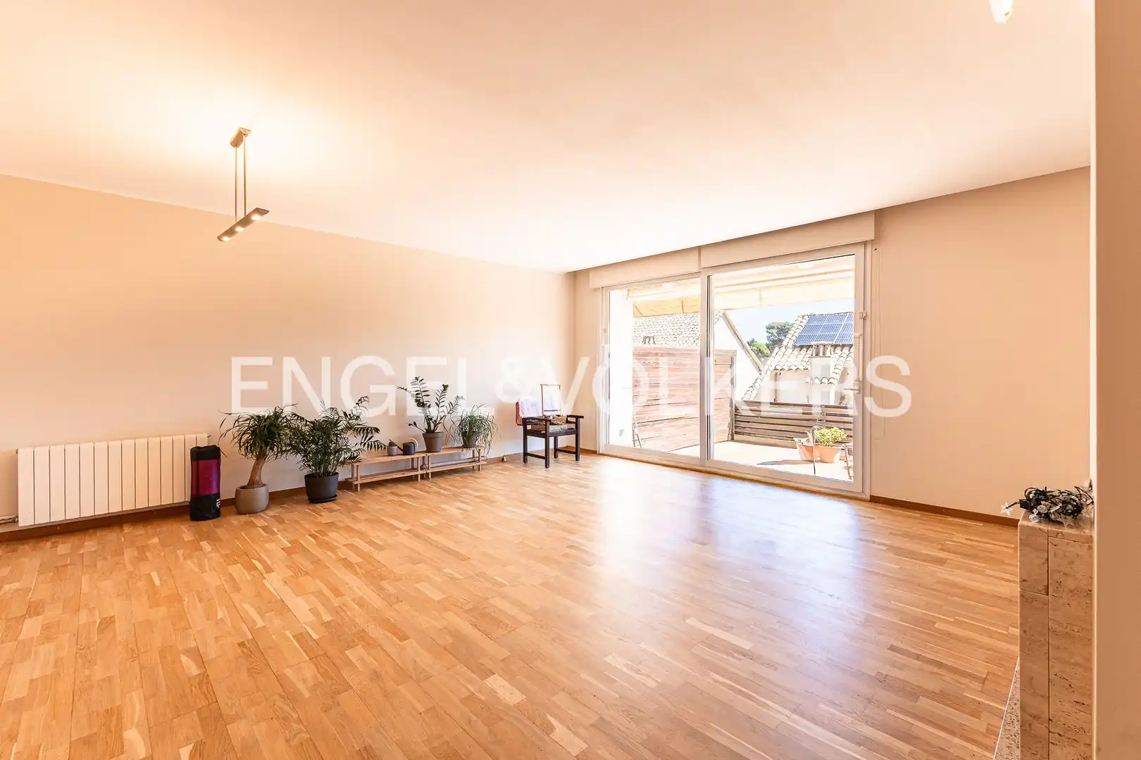 Sala d'estar de Casa o xalet en venda en Tiana amb Aire condicionat, Calefacció i Parquet
