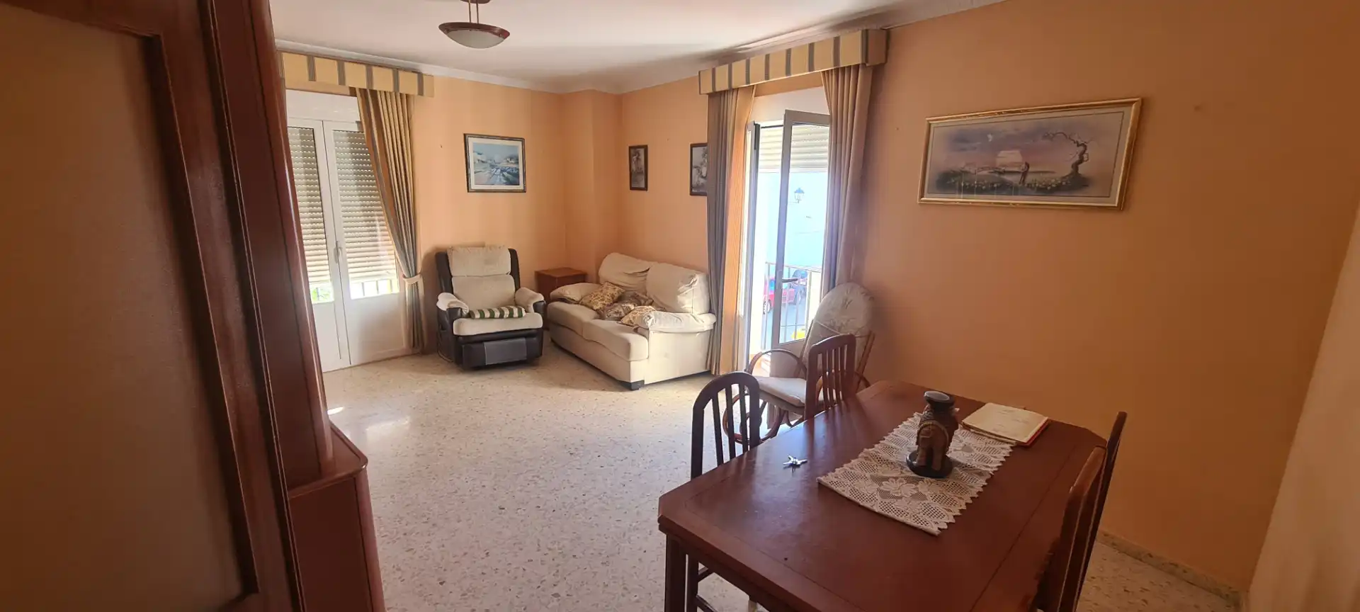 Sala de estar de Piso en venta en Berlanga con Terraza, Horno y Lavadora