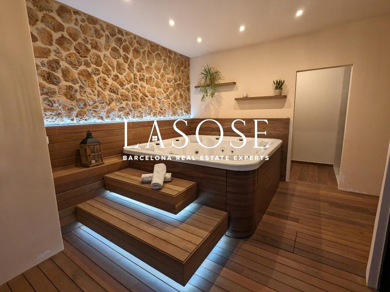 House or chalet for sale in Amer  with Air Conditioner, Heating and Private garden