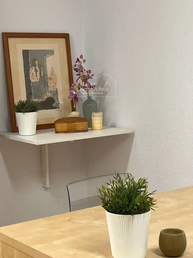 Office for rent in San Prudencio, Ensanche