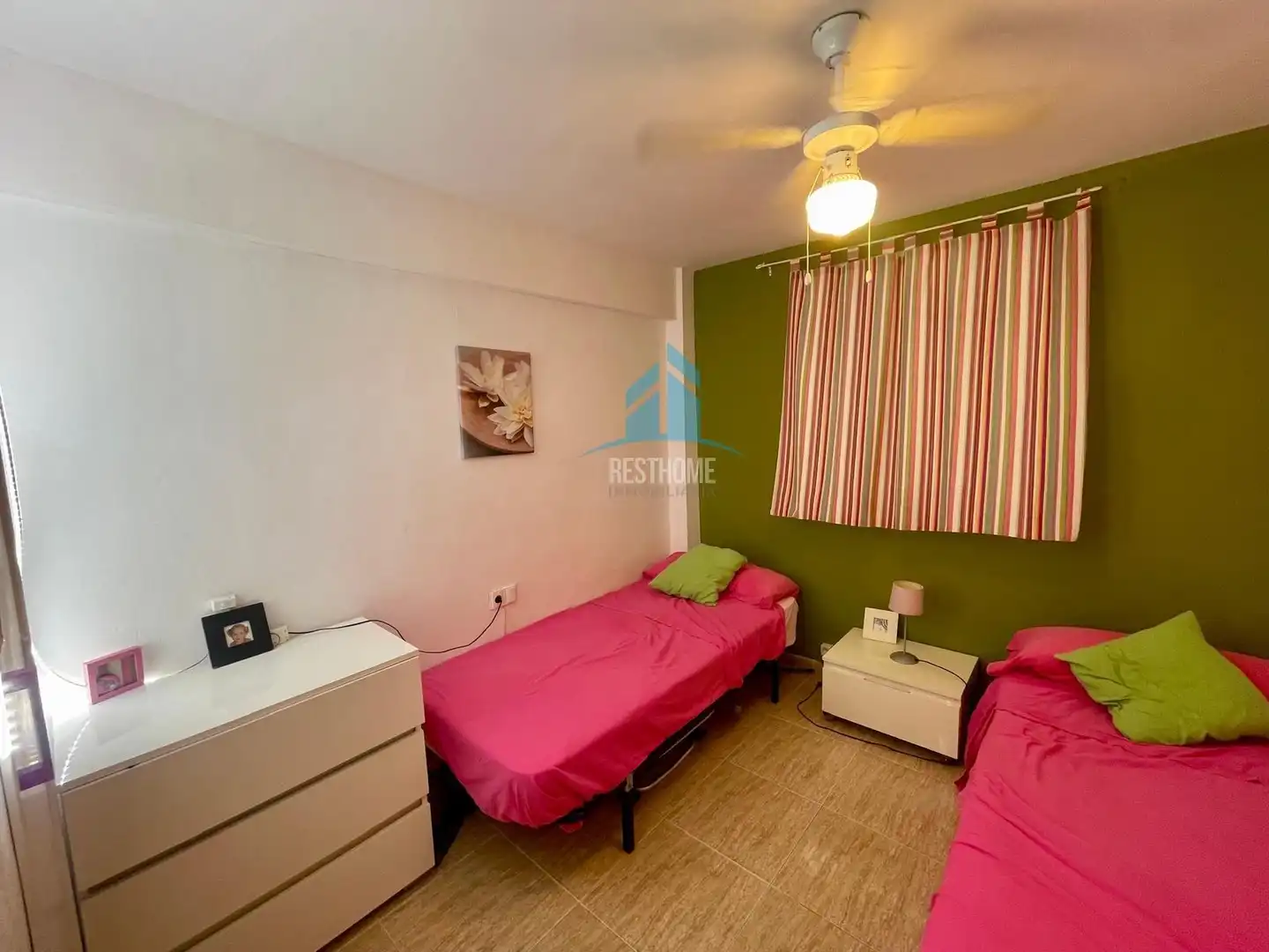 Habitación de Apartamento en venta en Xeraco con Terraza y Balcón