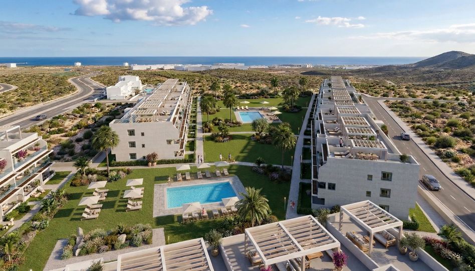 Foto 1 de Piso en venta en Las Salinas, Almería