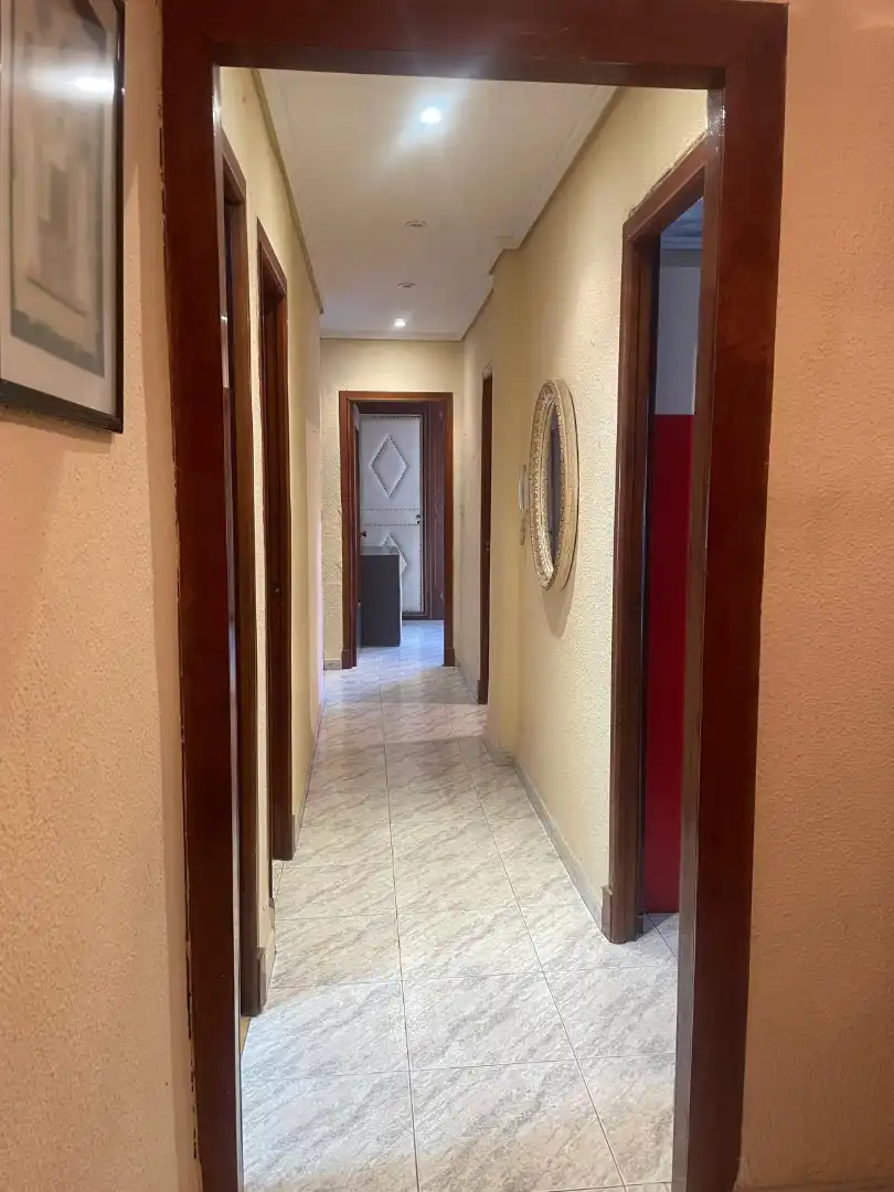 Wohnung zum Verkauf in Valencia mit Klimaanlage, Möbliert und Ofen