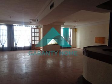 Local comercial en venda a Casco Antiguo