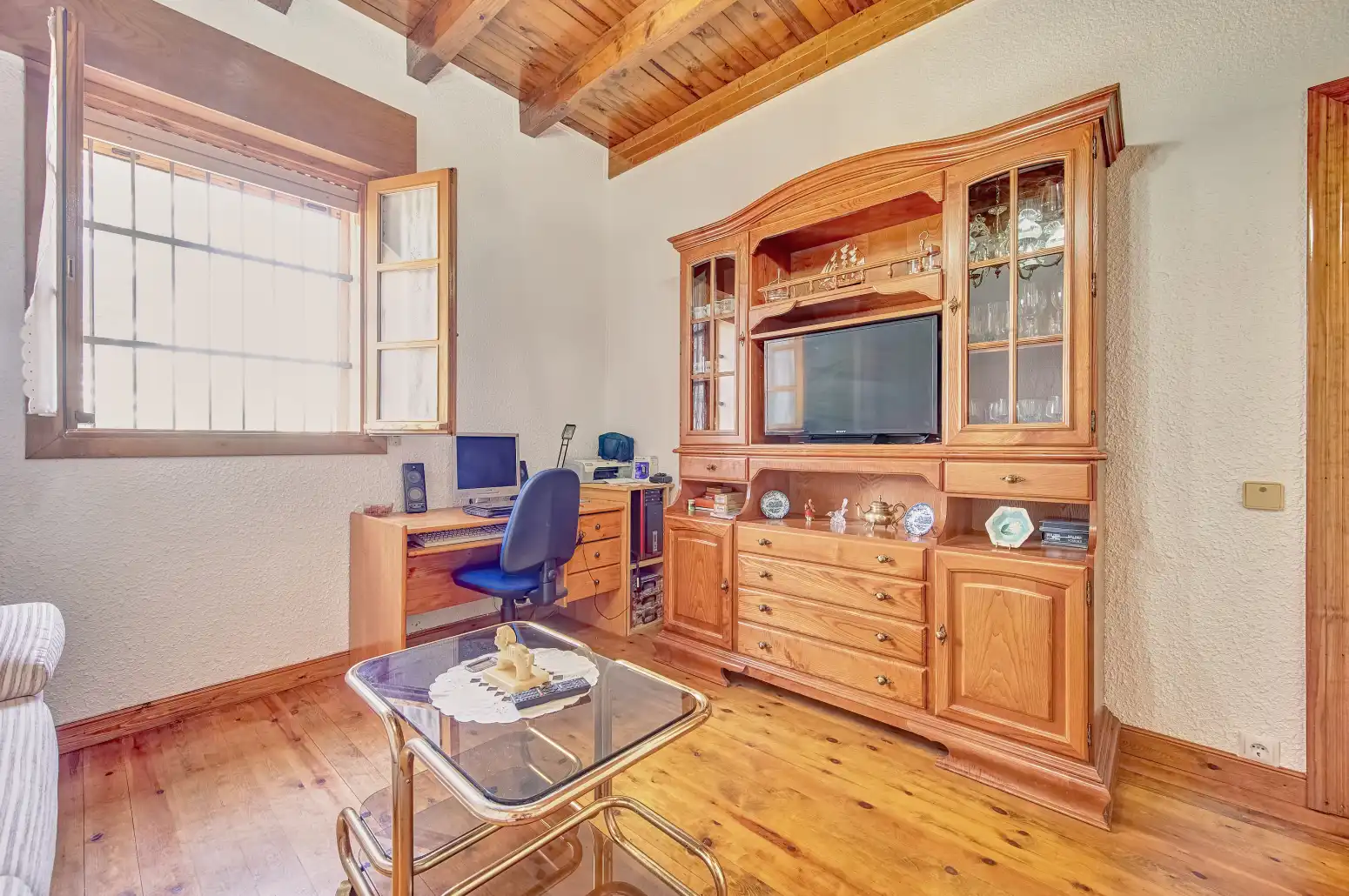 Wohnzimmer von Haus oder Chalet zum Verkauf in Aranguren mit Klimaanlage, Heizung und Privatgarten