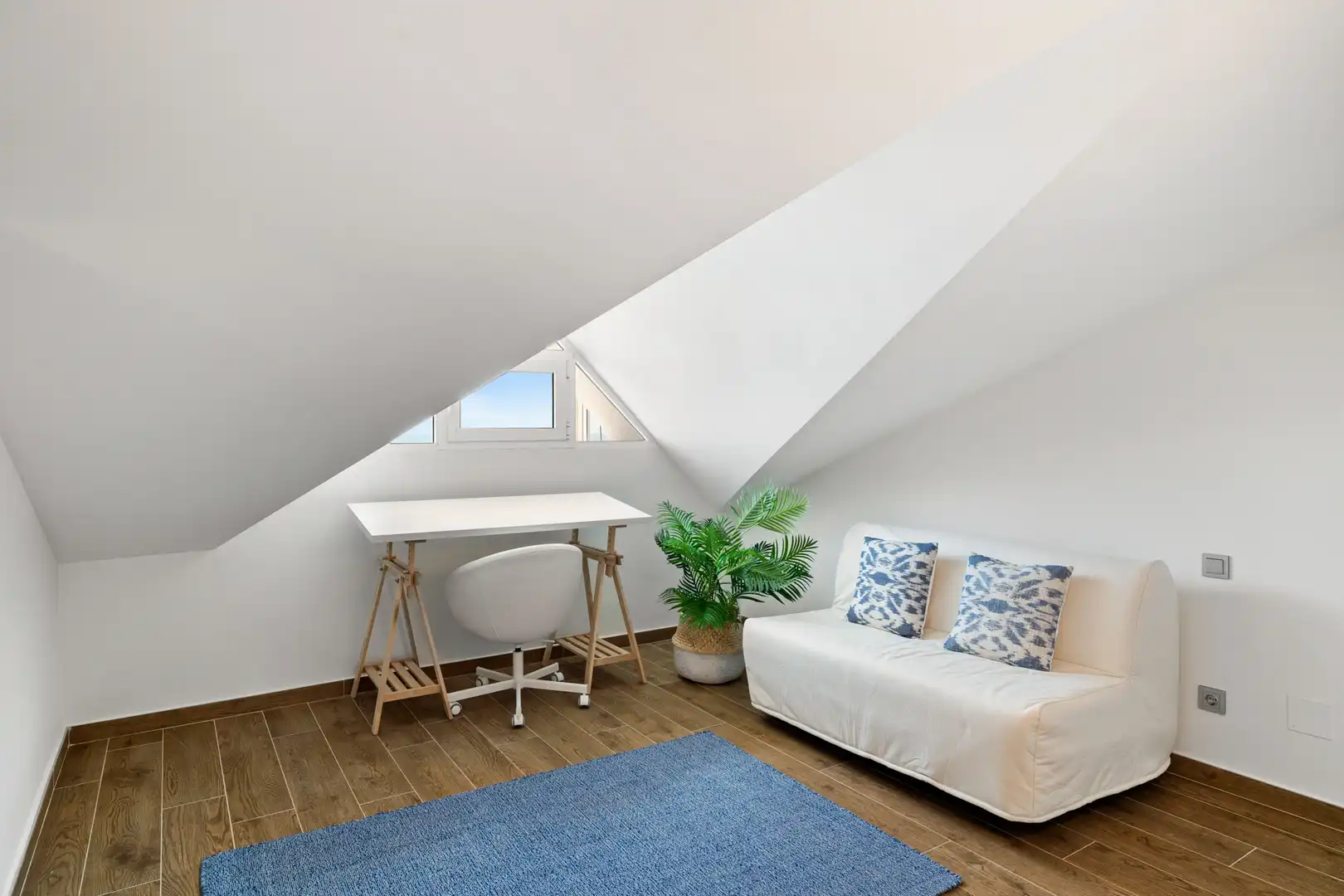 Balcony of Attic for sale in Estepona  with Air Conditioner, Heating and Terrace