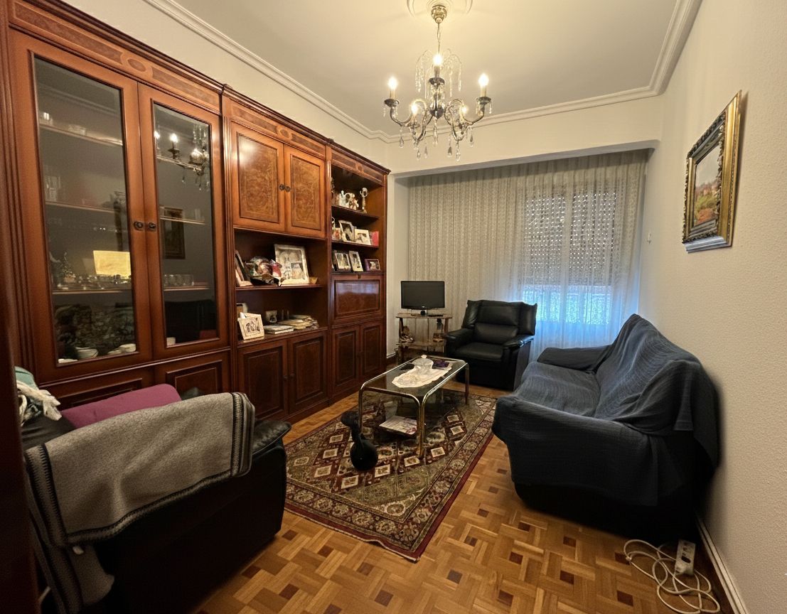 Sala de estar de Piso en venta en Vitoria - Gasteiz con Calefacción, Amueblado y Horno