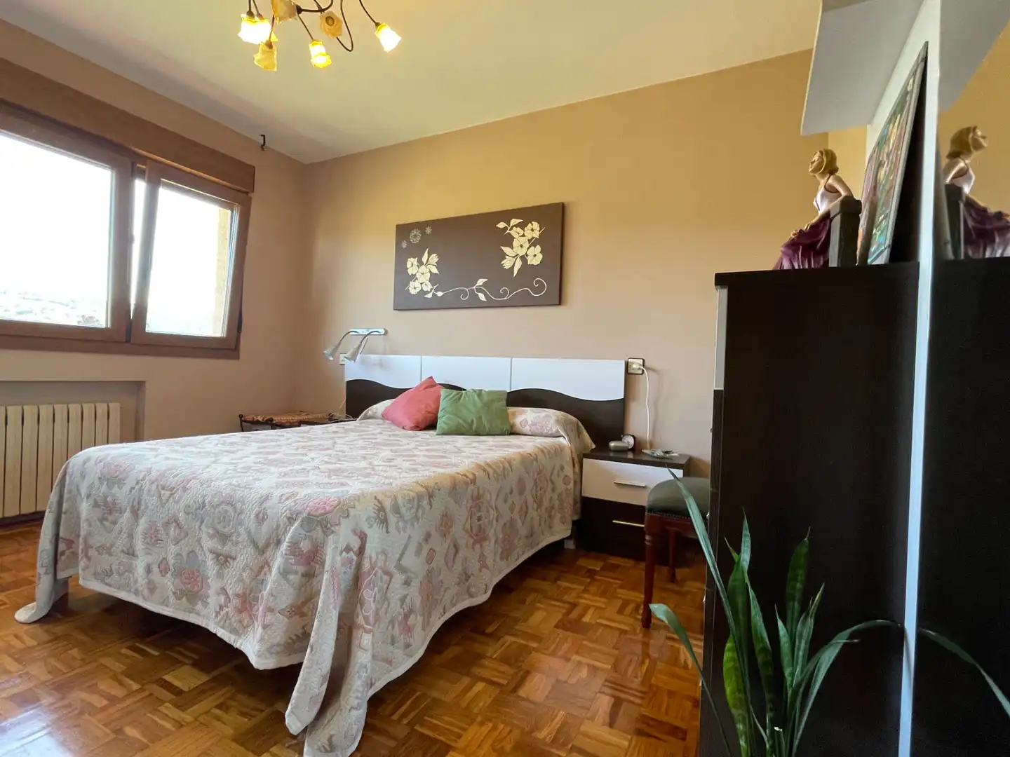 Habitación de Casa o chalet en venta en Gijón  con Calefacción, Jardín privado y Terraza