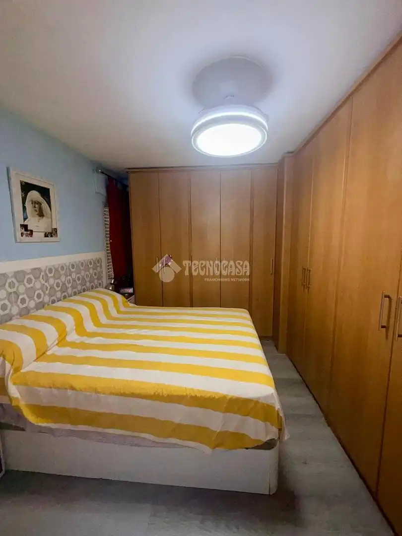 Bedroom of Flat for sale in Sevilla  with Heating