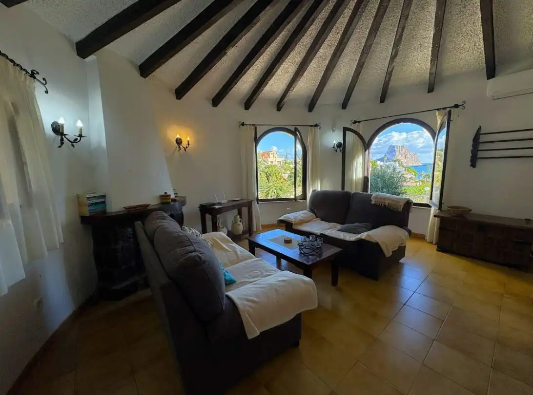 Wohnzimmer von Haus oder Chalet zum Verkauf in Calpe / Calp mit Klimaanlage, Heizung und Privatgarten