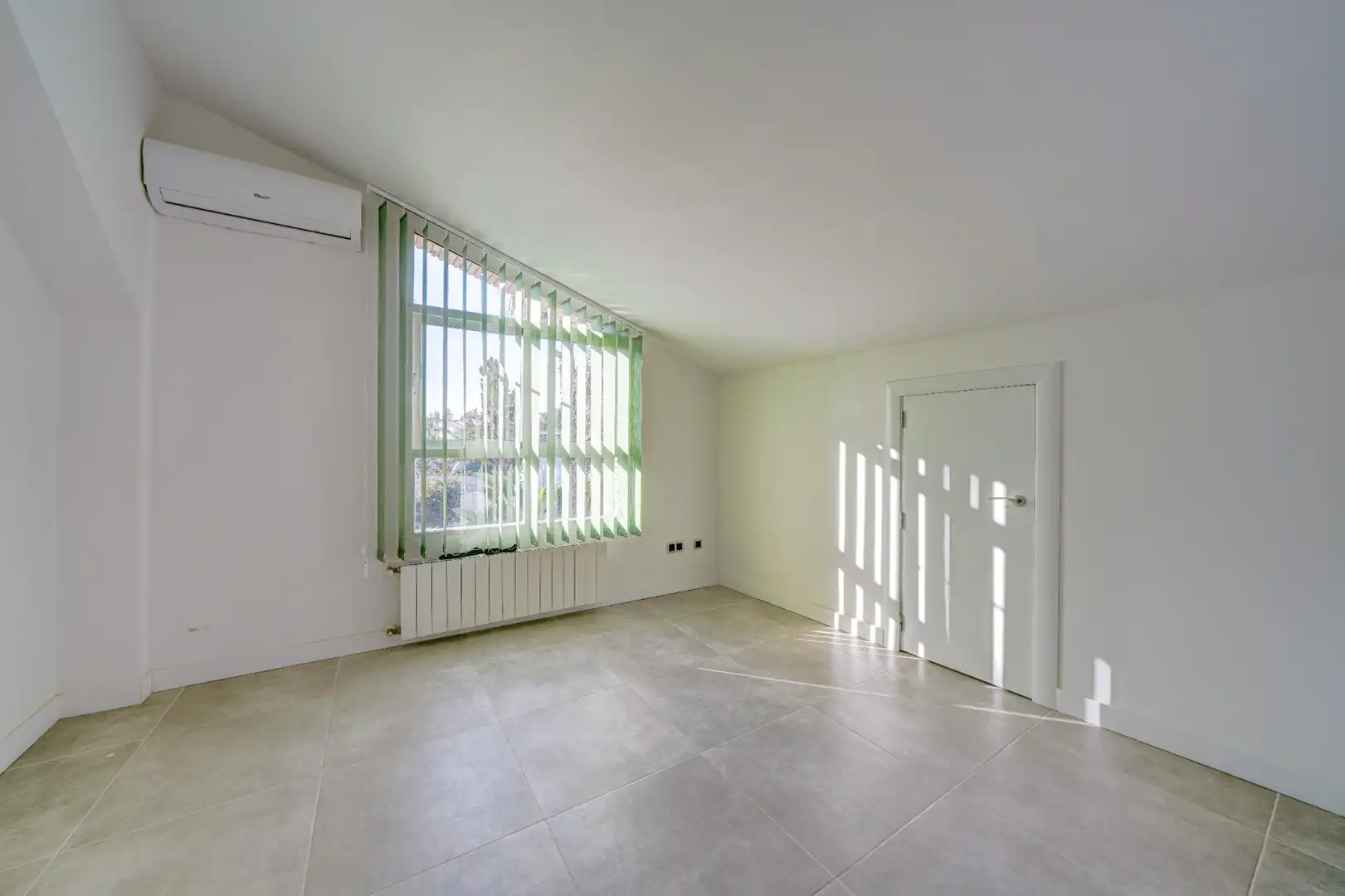 Bedroom of Houses for sale in San Antonio de Benagéber  with Heating, Private garden and Swimming Pool