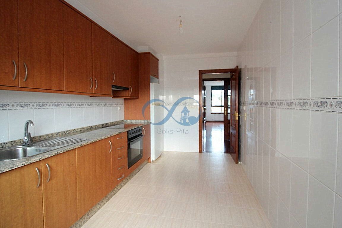 Kitchen of Flat for sale in Bergondo  with Storage room